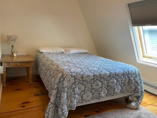 Queen bedroom