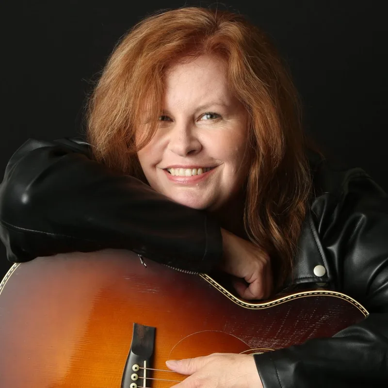 Suzie Vinnick