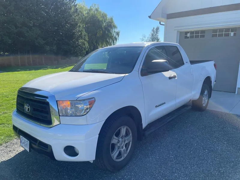 Toyota Tundra pick-up truck. Seats 5 adults comfortably 