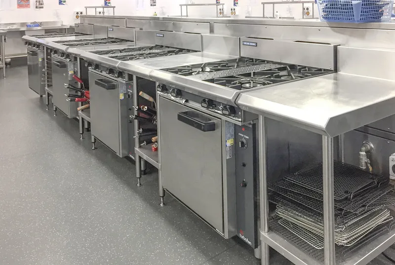 Commercial gas ovens