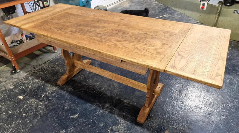 Sympathetic and careful restoration of antique and contemporay furniture