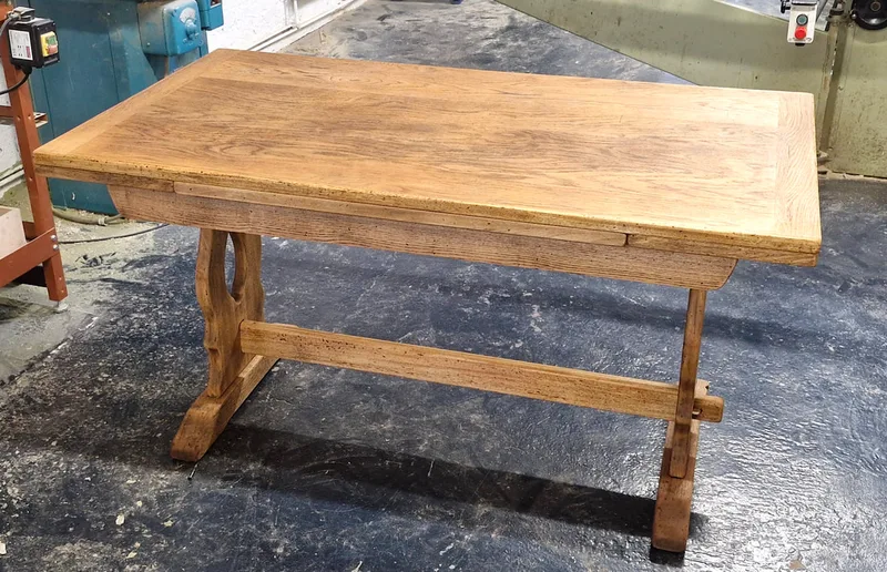 Sympathetic and careful restoration of antique and contemporay furniture