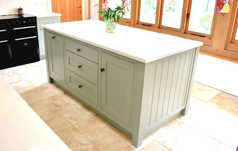 Modern Shaker kitchen island in Cambridgeshire 