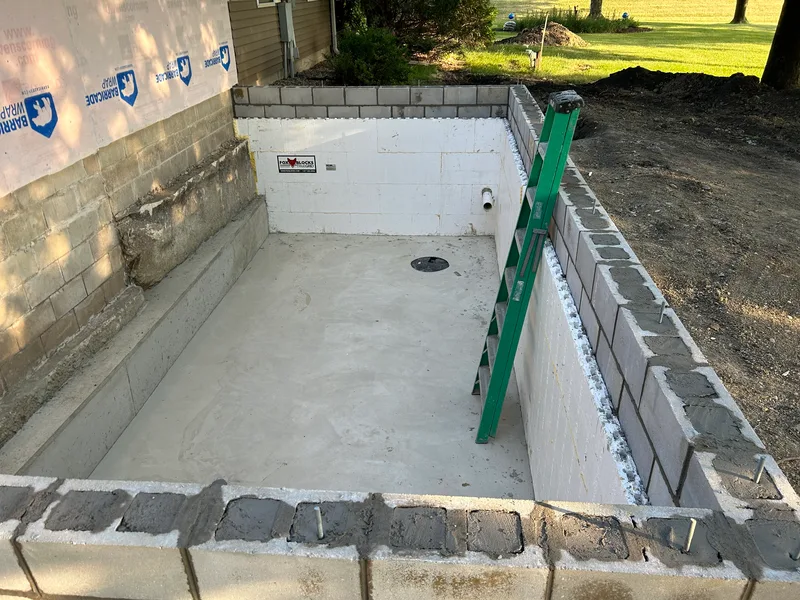 Foundation wall done