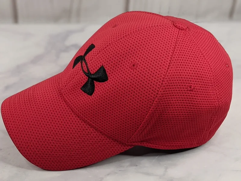 Red Under Armour Cap M/L
