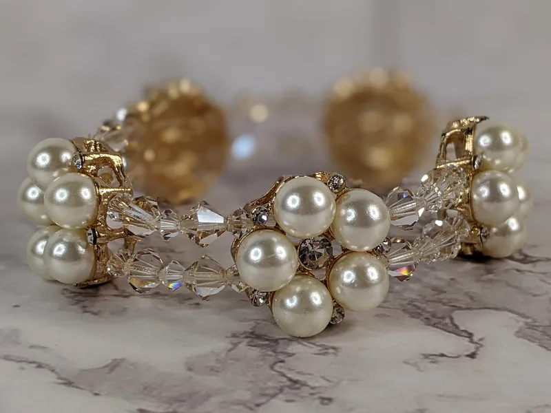 Crystal Pearl Flower Stretch Bracelet