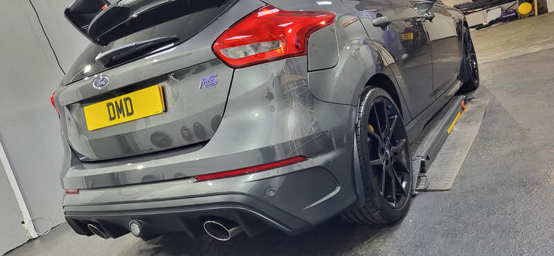 Rear view of Ford Focus RS after ceramic coating treatment