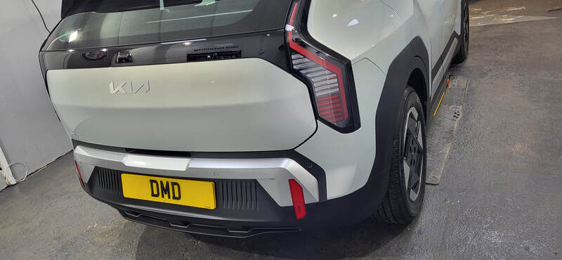 Lithium Silver Metallic with a stunning high gloss finish