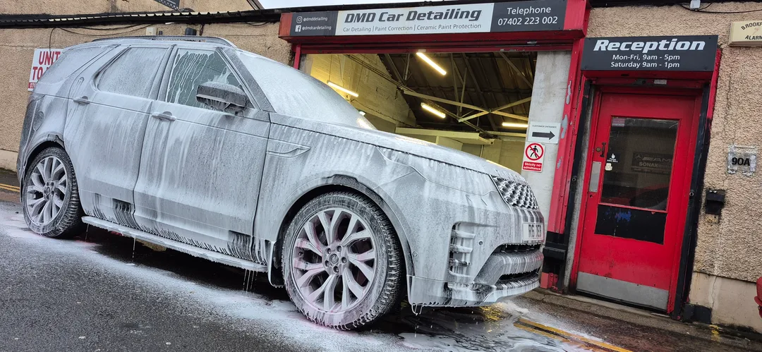 Eiger Grey Land Rover Discovery 350D Gemini before new car ceramic coating in Paisley
