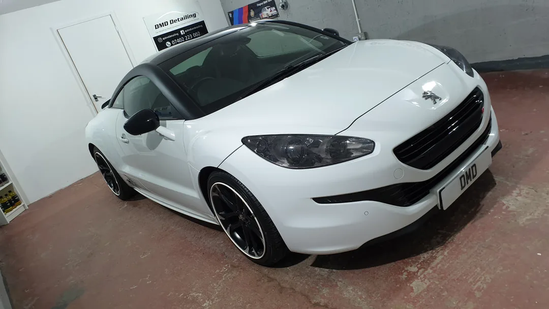 Glossy finish on this Peugeot RCZ R