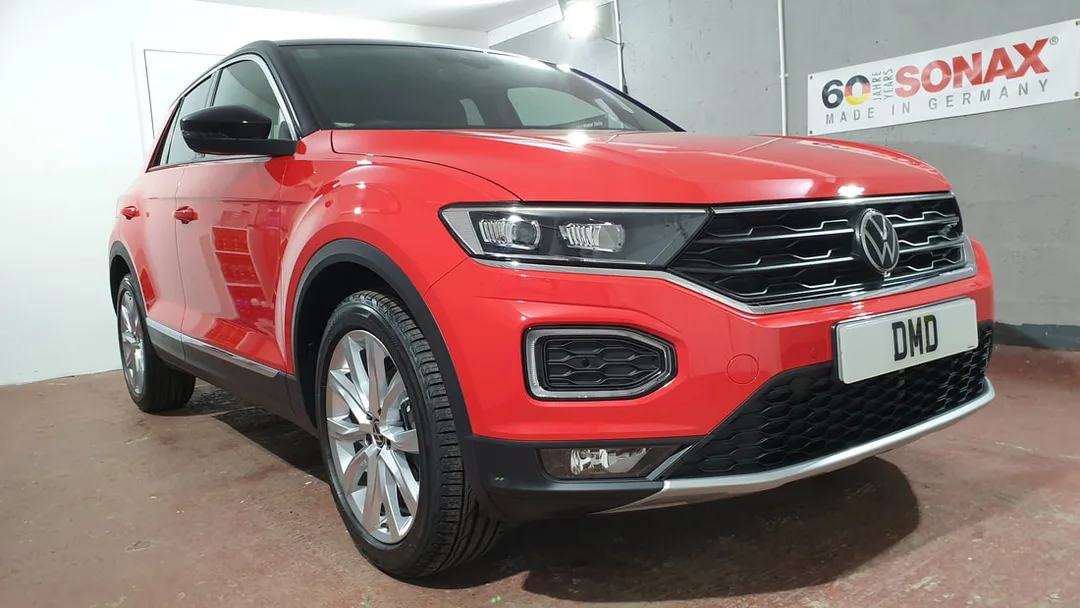 Volkswagen T-ROC after single stage machine polish and ceramic coating in Paisley
