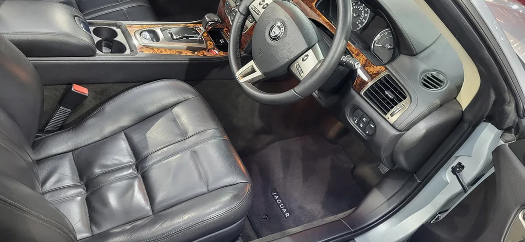 Interior Deep Clean & Exterior Detailing