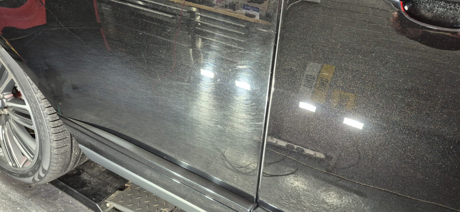 Major Paint Correction on a 2018 Range Rover Autobiography SDV6 in Santorini Black