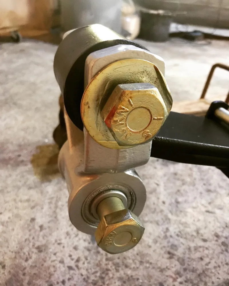 Leaf springs nuts and bolts in gold and silver plating