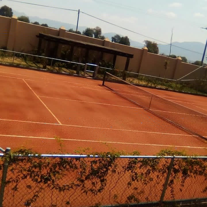 Cancha de Tenis de Arcilla Pisando Fuerte